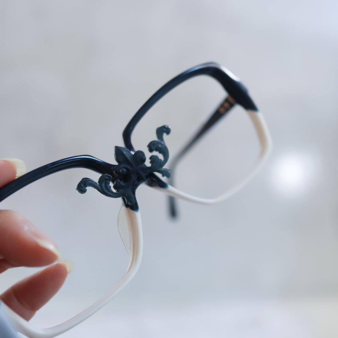 ANIGIG  MOLDING GLASSES NAVY×IVORY