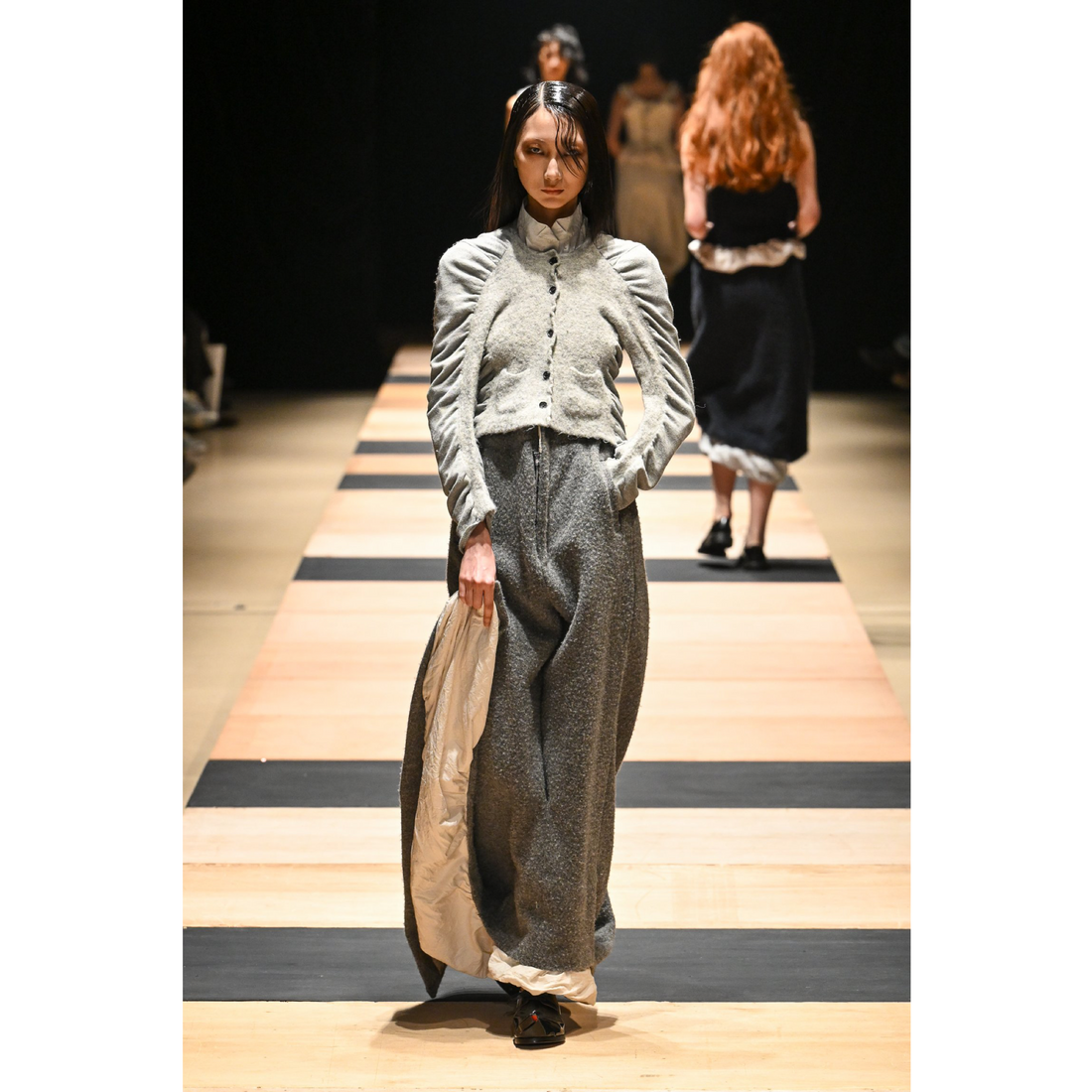 PILLINGS  UNCHBACK CARDIGAN