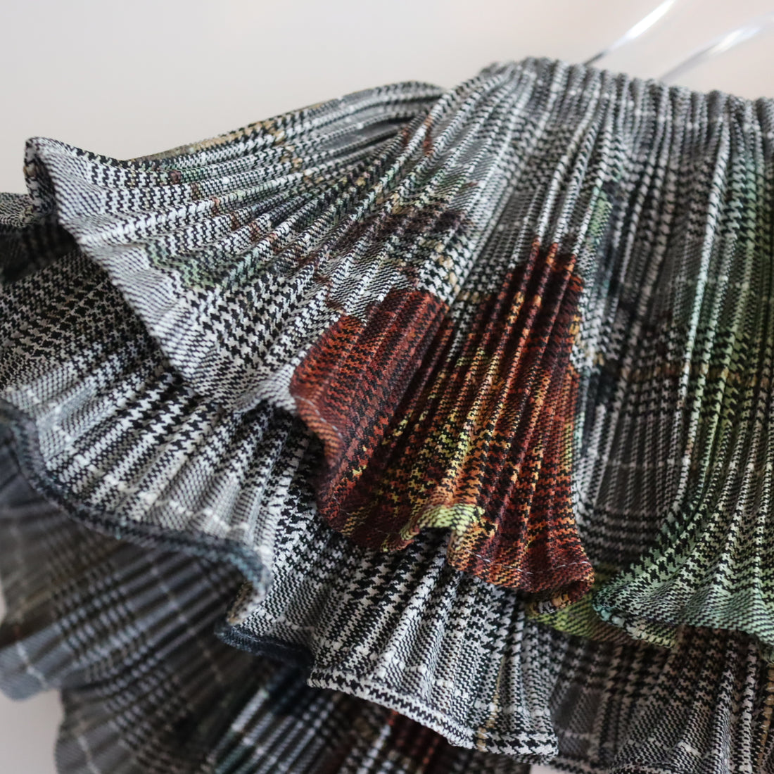 JULIA HEUER  WINNE PLEATED COLLAR IN ROSALIND ＜EXCLUSIVE＞