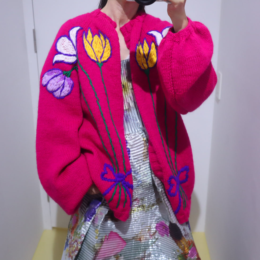 SOFIO GONGLI  FLOWER KNIT CARDIGAN "A"