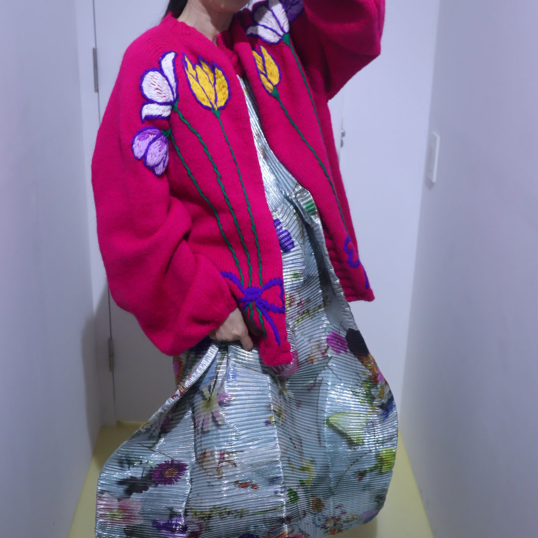 SOFIO GONGLI  FLOWER KNIT CARDIGAN "A"