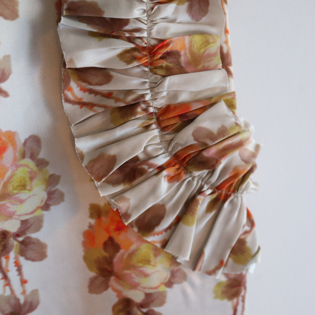 MERYLL ROGGE  LONG SLIPSKIRT W/RUFFLES