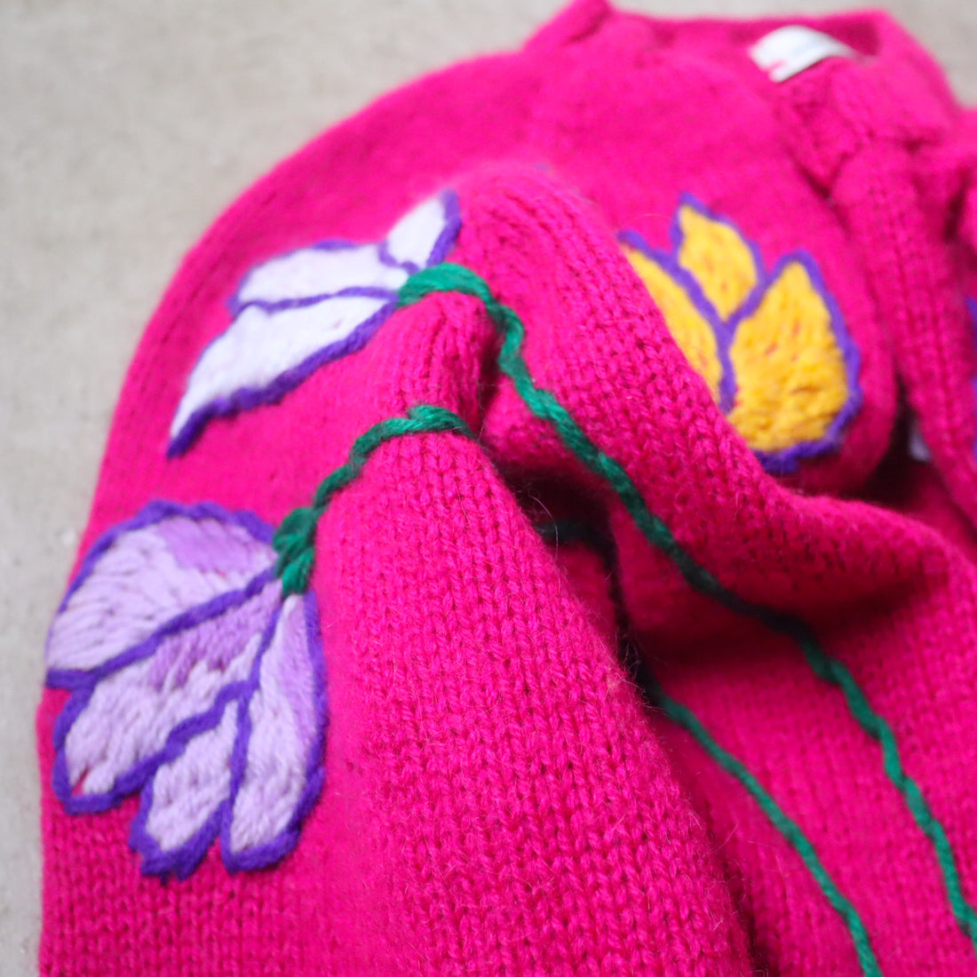 SOFIO GONGLI  FLOWER KNIT CARDIGAN "A"