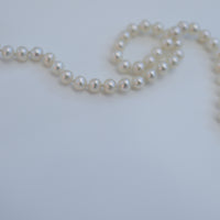 GERALDINE FENN  SILVER ON PEARLS NECKLACE