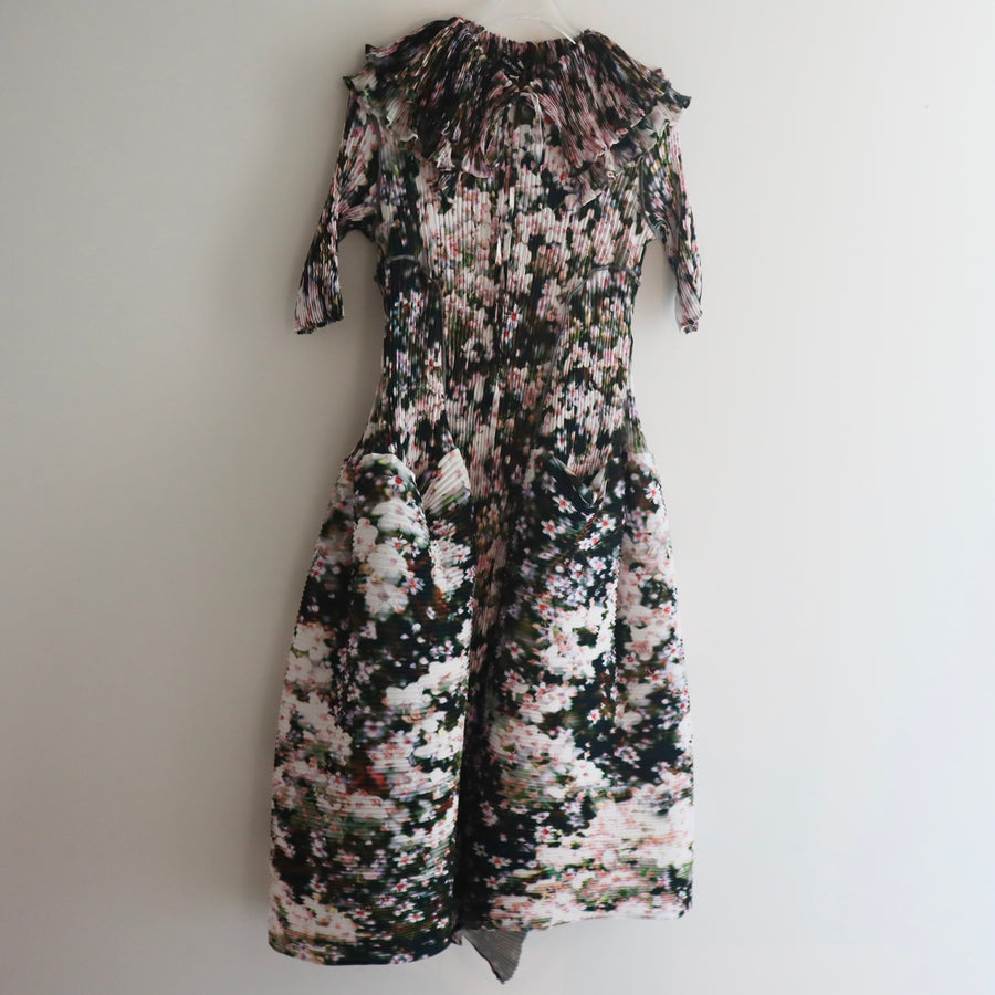 JULIA HEUERUMA HANDPLEATED DRESS IN HOLLE