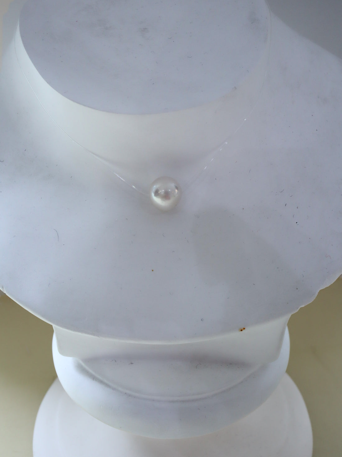 PALA  NATURAL PEARL INVISIBLE NECKLACE