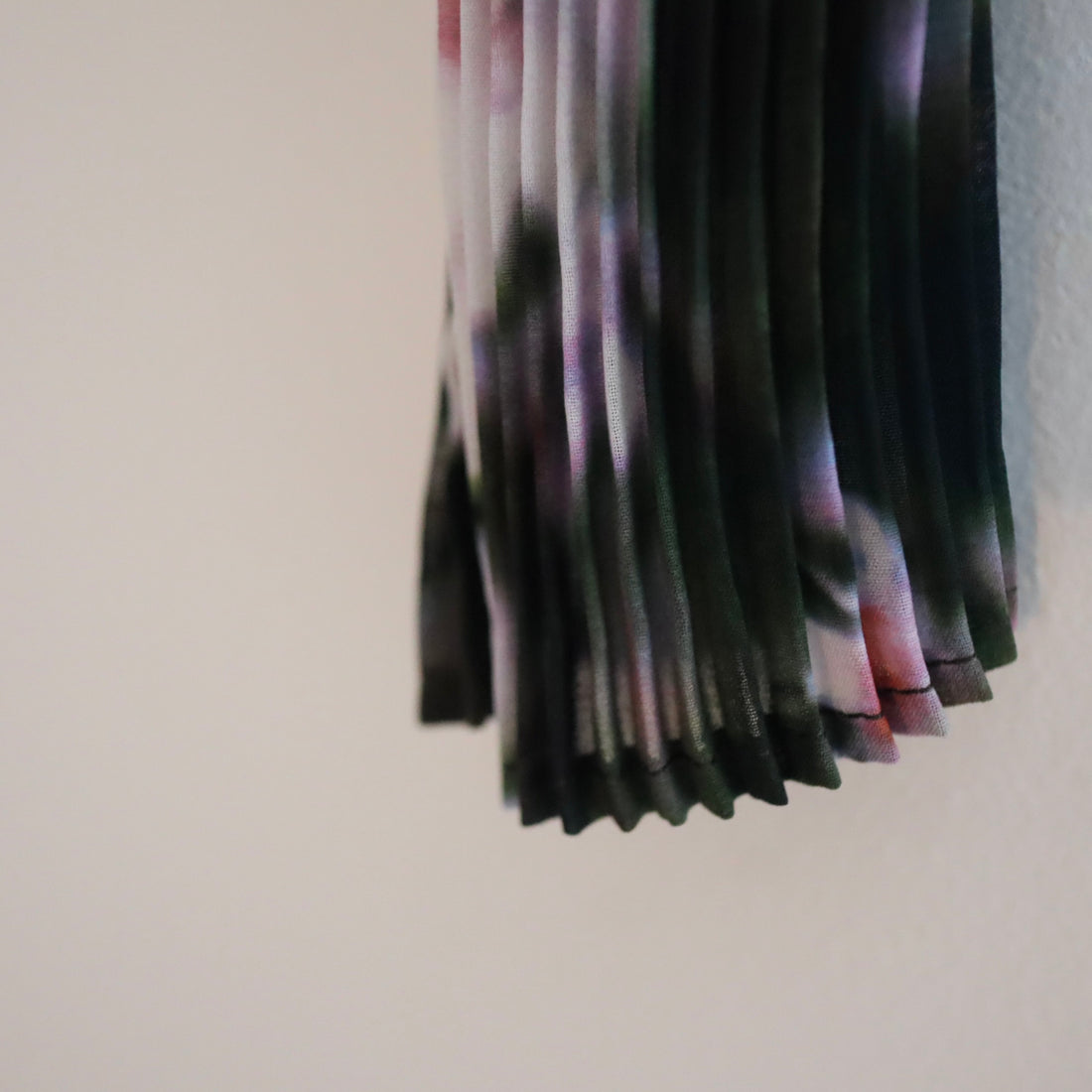 JULIA HEUER  LEE PLEATED TOP IN HOLLE