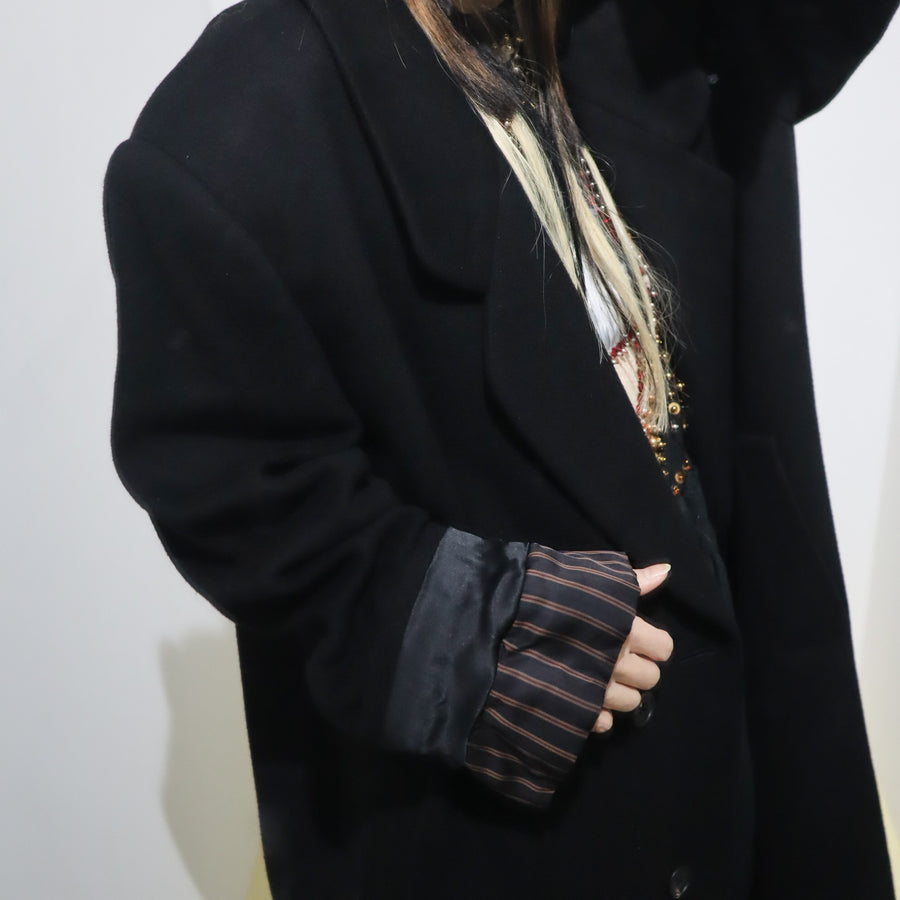 ANIGIGFINEST MATERIALS COAT “D” BLACK