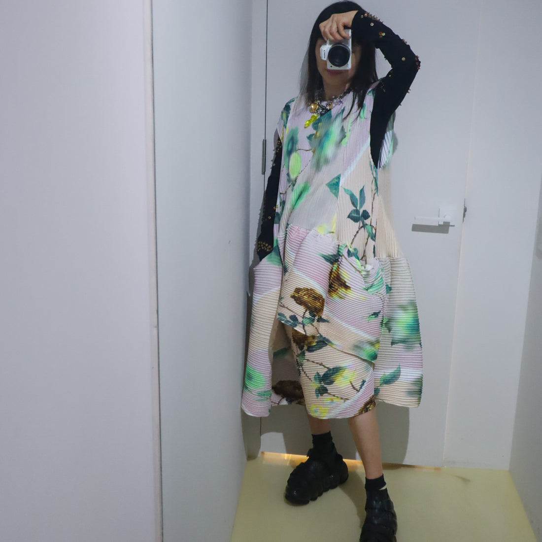 JULIA HEUER  MAYA HANDPLEATED DRESS IN EDWARD
