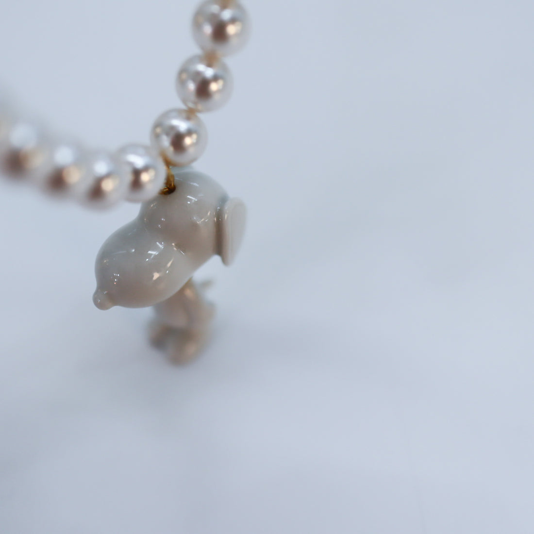 ANDRESGALLARDO  SNOOPY & PEARLS NECKLACE