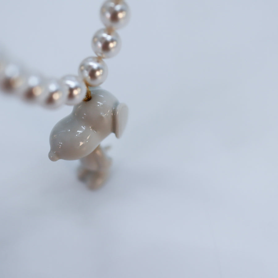 ANDRESGALLARDOSNOOPY & PEARLS NECKLACE