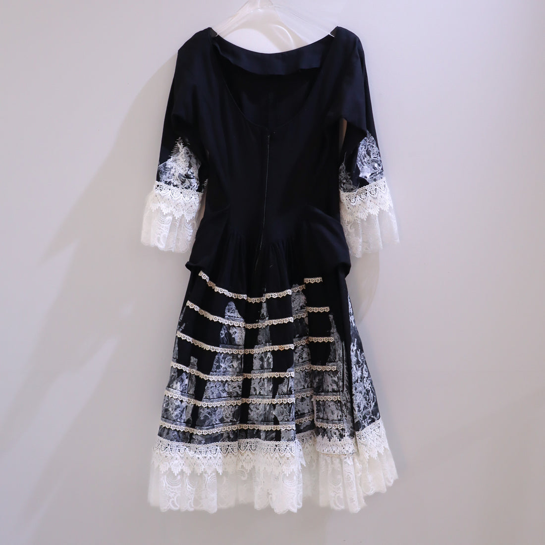 HANA YAGI  BLACK LACE  DRESS