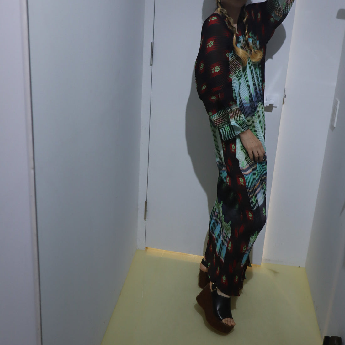 JULIA HEUER  SUE HANDPLEATED KAFTAN IN LIGHT HELGE