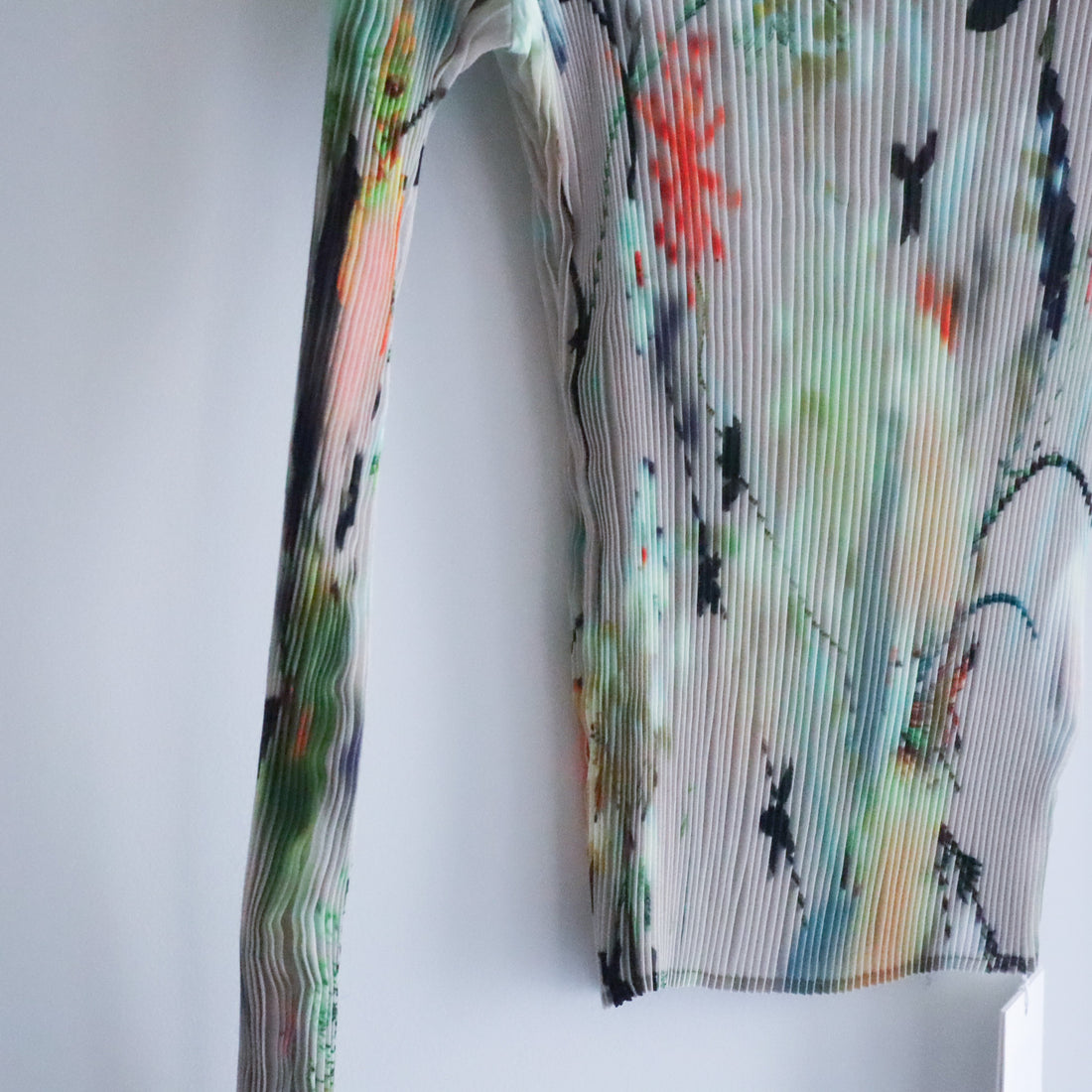 JULIA HEUER  LEE PLEATED TOP FRANCES