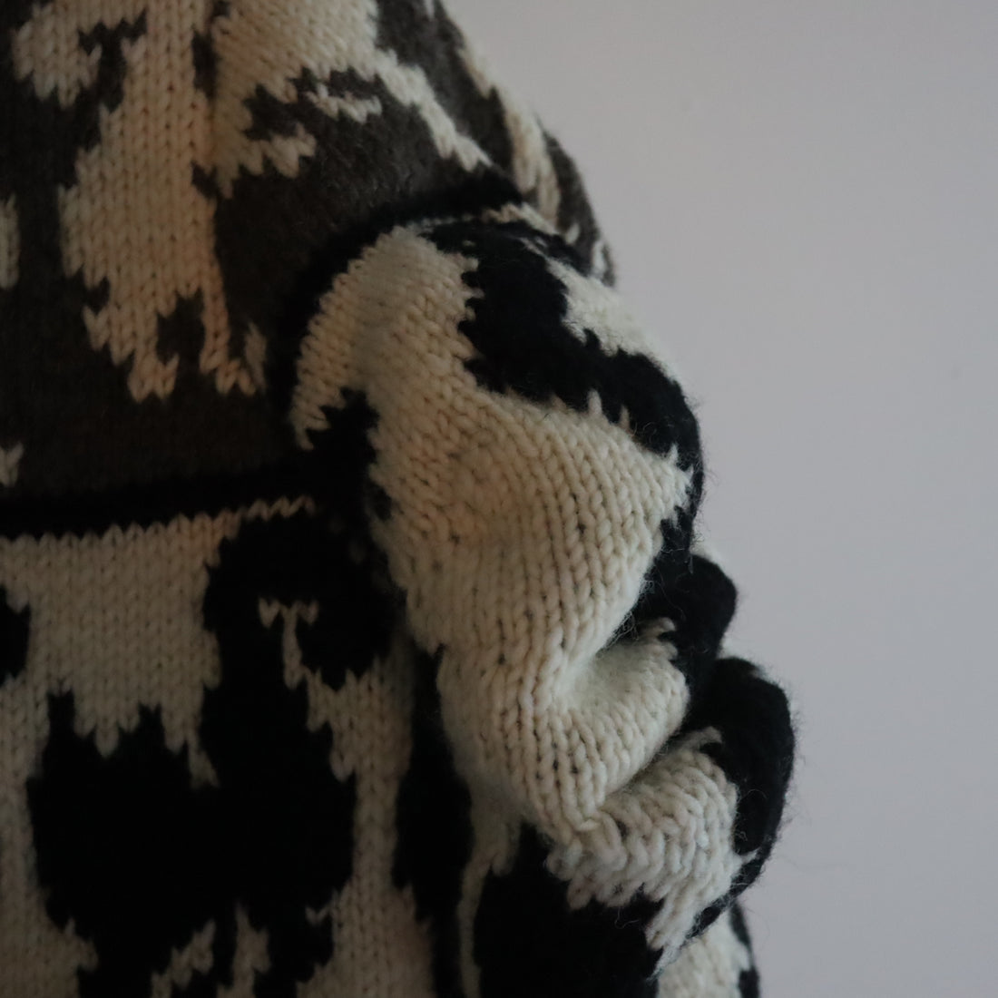 PILLINGS  UNSTABLE CARDIGAN