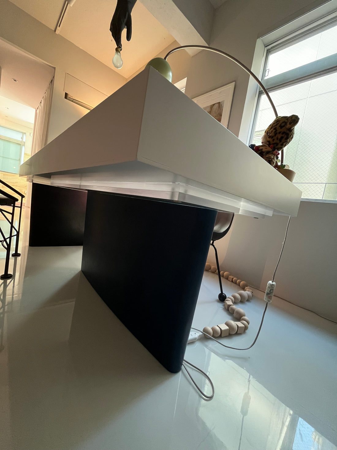 【受注生産】
GIGINA FURNITURE  PLINTH TABLE