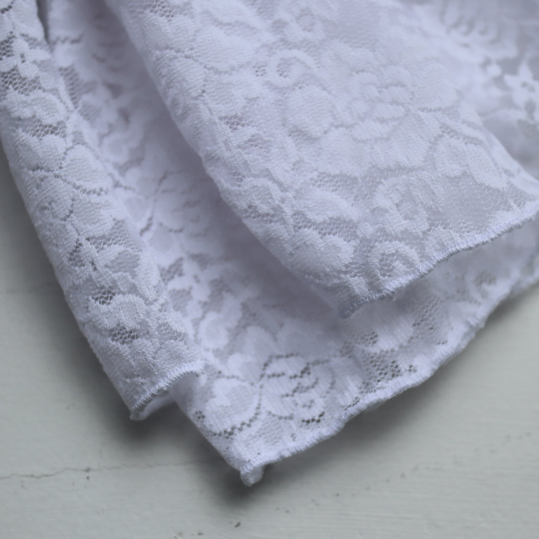 ANIGIG  BELL SLEEVE LACE HENLEY TOP