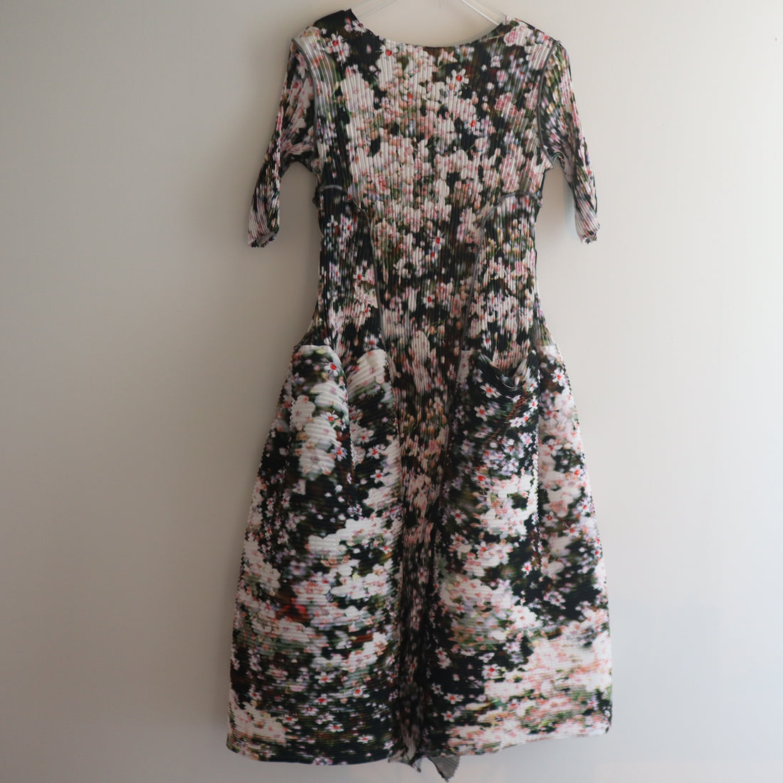 JULIA HEUER  UMA HANDPLEATED DRESS IN HOLLE