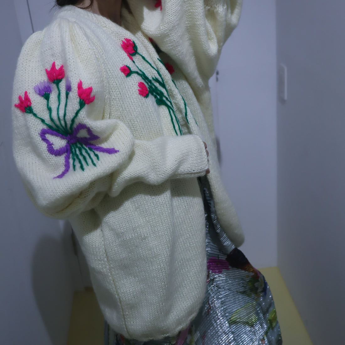 SOFIO GONGLI  FLOWER KNIT CARDIGAN "K"