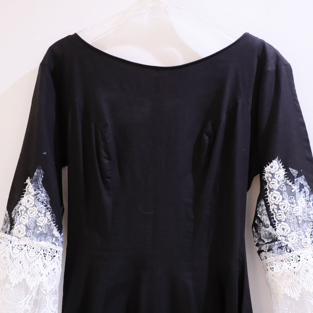 HANA YAGI  BLACK LACE  DRESS