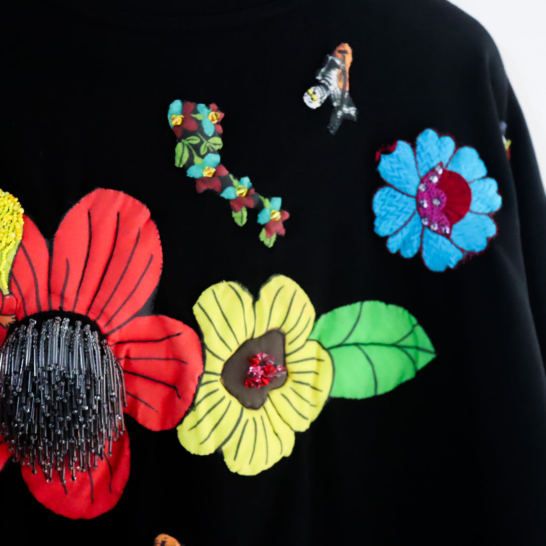 LOU DE BÈTOLY  EMBROIDERED SWEATSHIRT