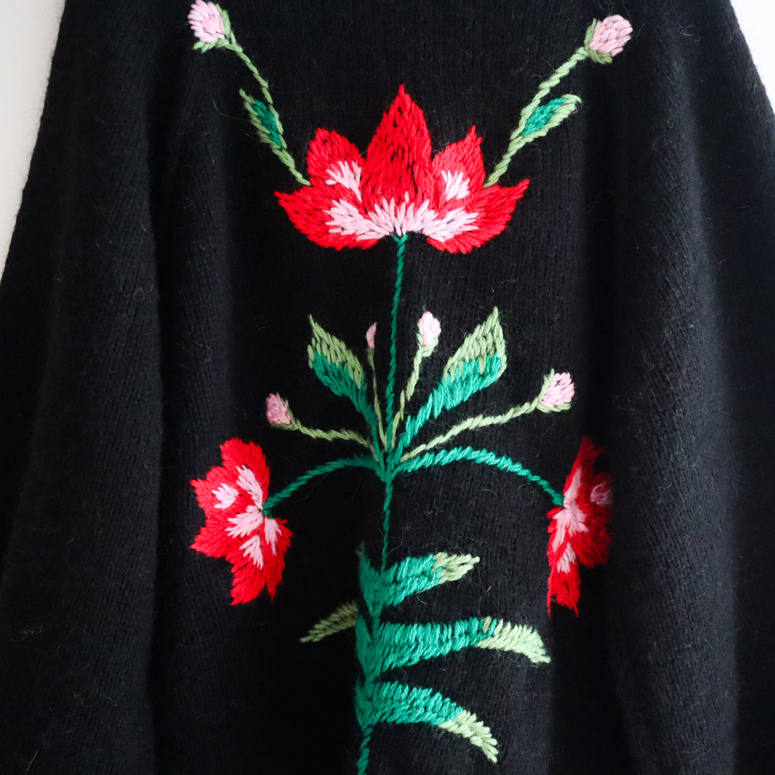 SOFIO GONGLI  PULLOVER KNIT  BLACK