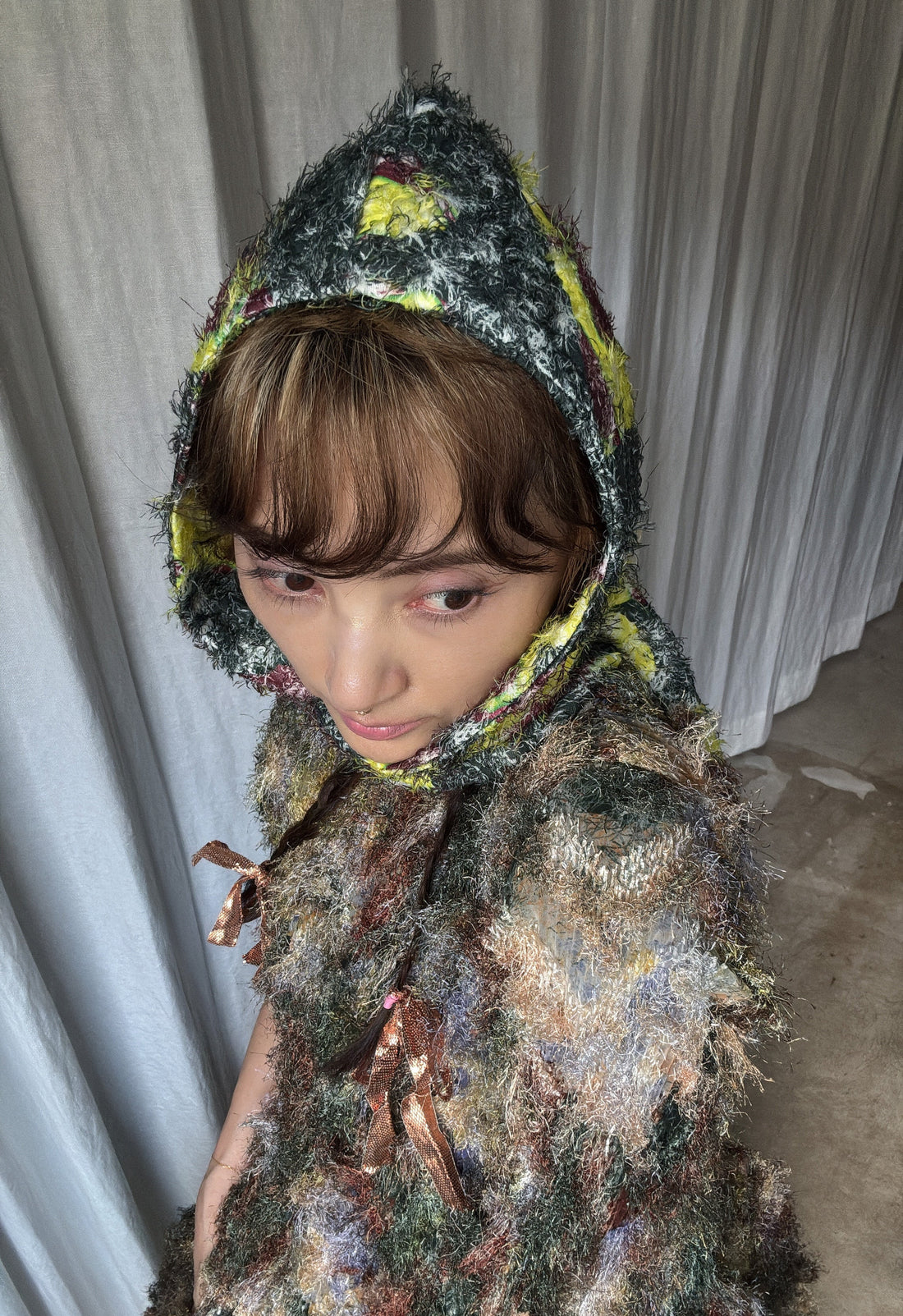 JULIA HEUER  GRETE FURRY HEADPIECE IN ELECTRIC INGRID