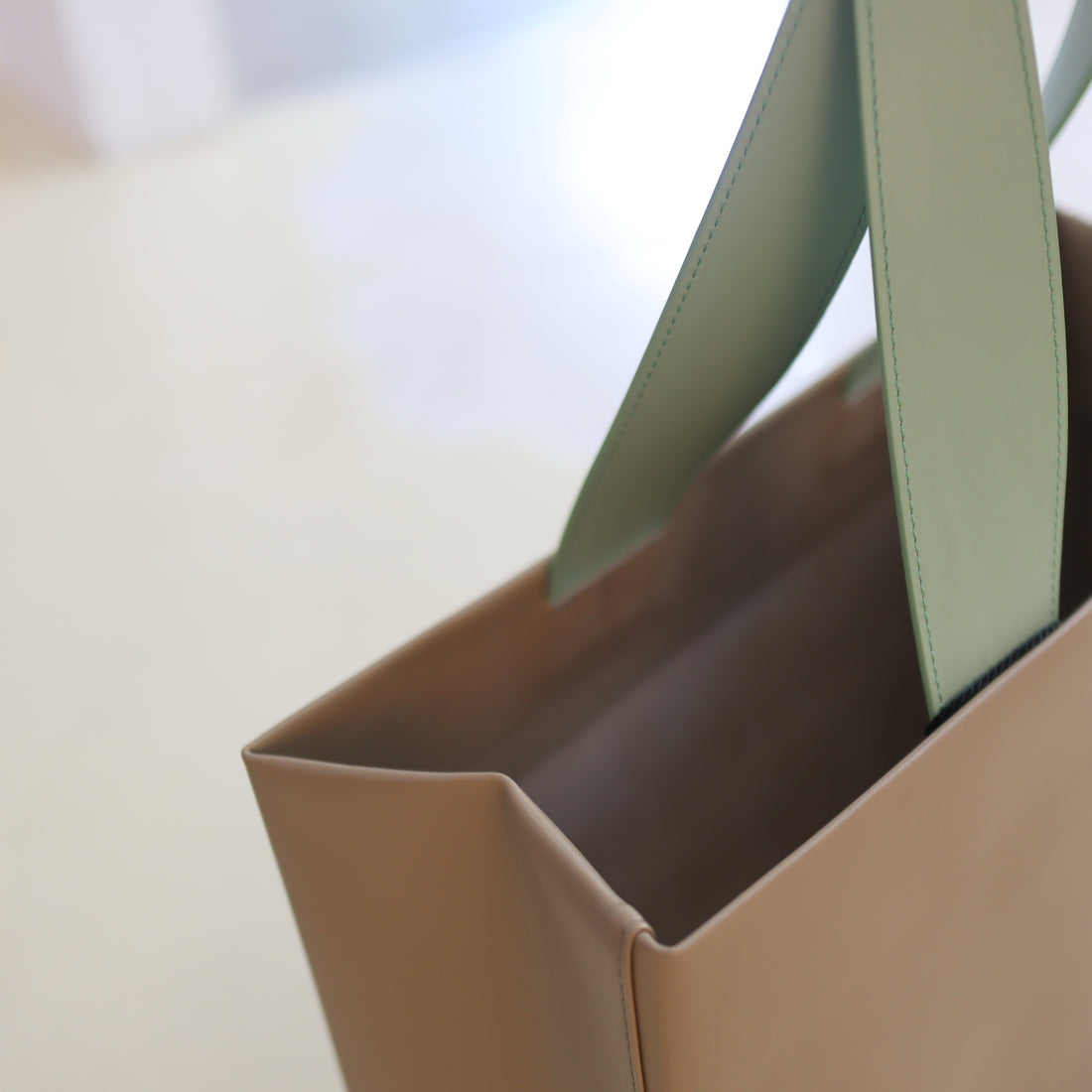 UNKNOWN PRODUCTS LEATHER PAPER BAG BIG