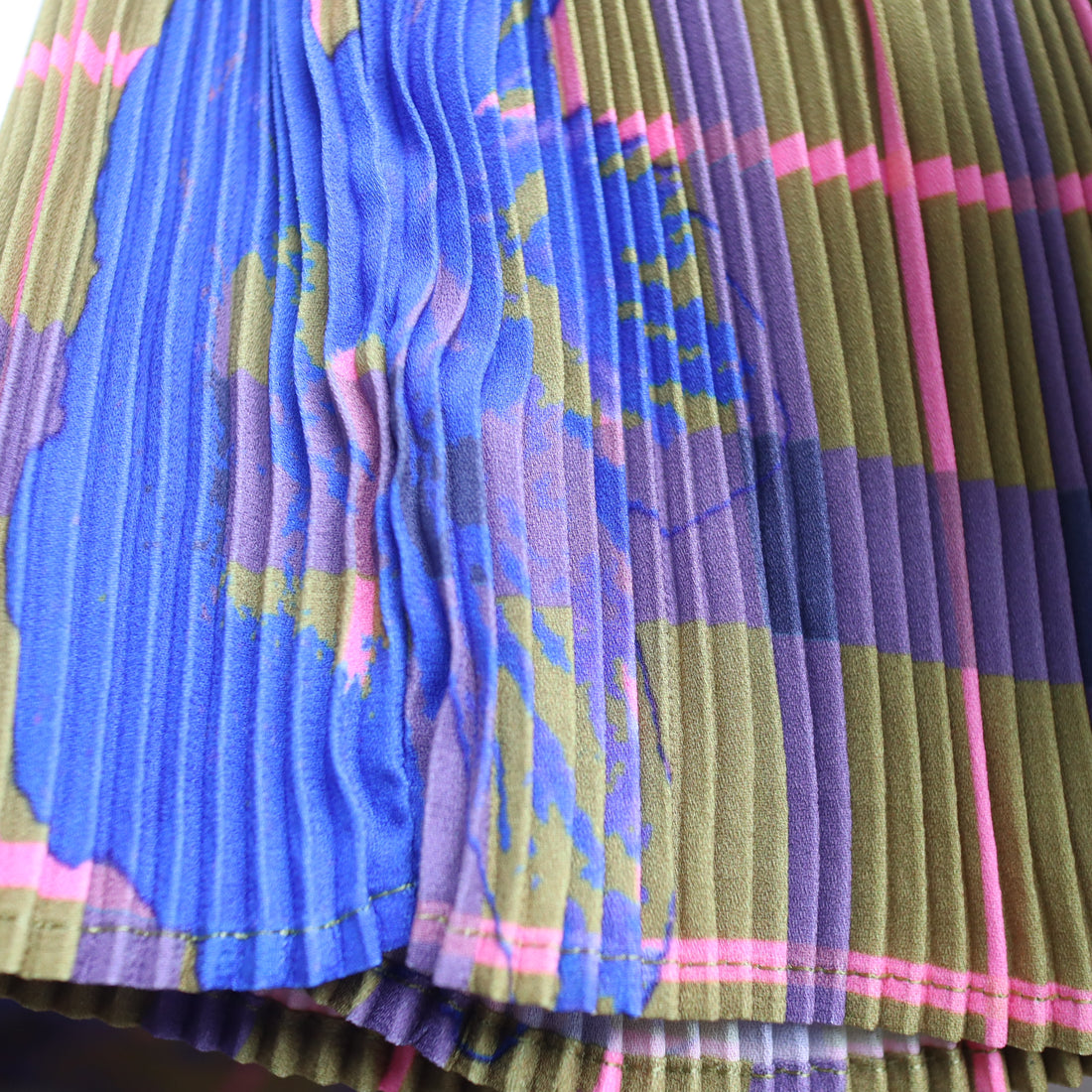 JULIA HEUER  LEILA PLEATED DRESS IN MALIK