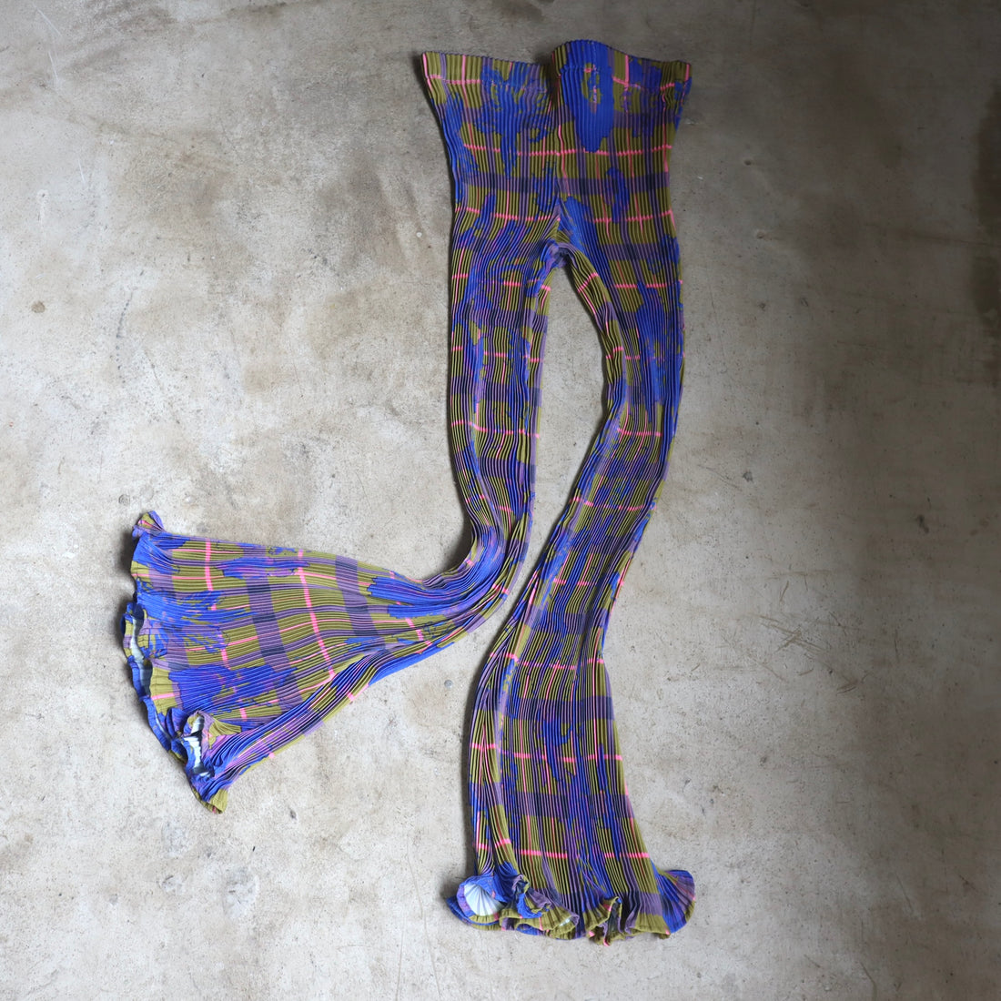 ＜EXCLUSIVE＞JULIA HEUER  ROSE FLARE TROUSERS IN MALIK