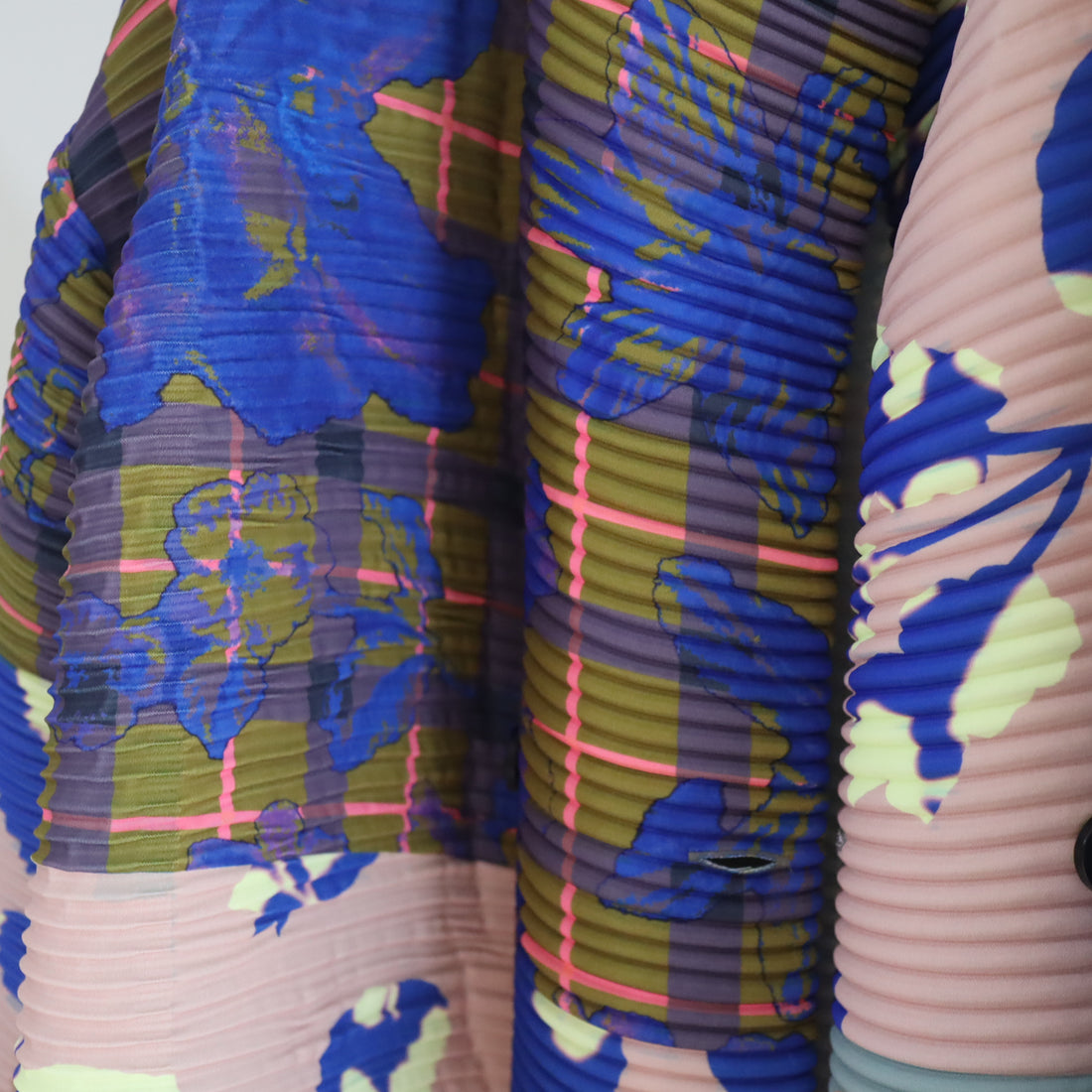 JULIA HEUER  JOHAN HANDPLEATED COAT IN
PATCHWORK INGRID