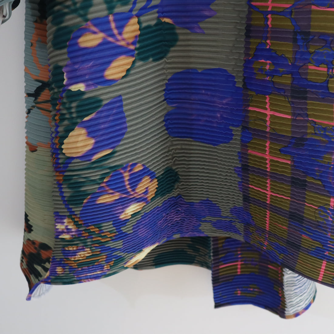 JULIA HEUER  JOHAN HANDPLEATED COAT IN
PATCHWORK INGRID