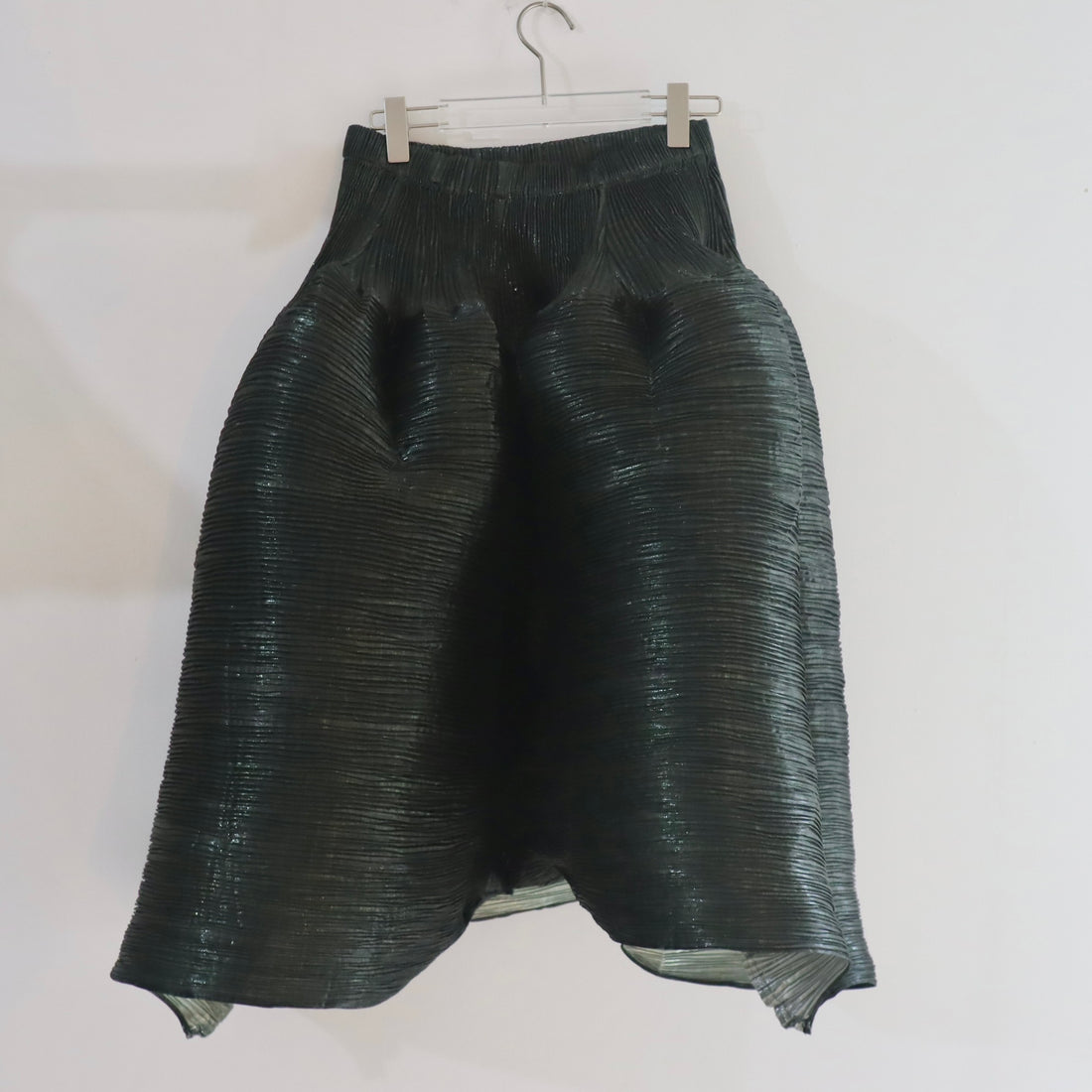 JULIA HEUER  KENZA HANDPLEATED SKIRT IN MOSS METALLIC
