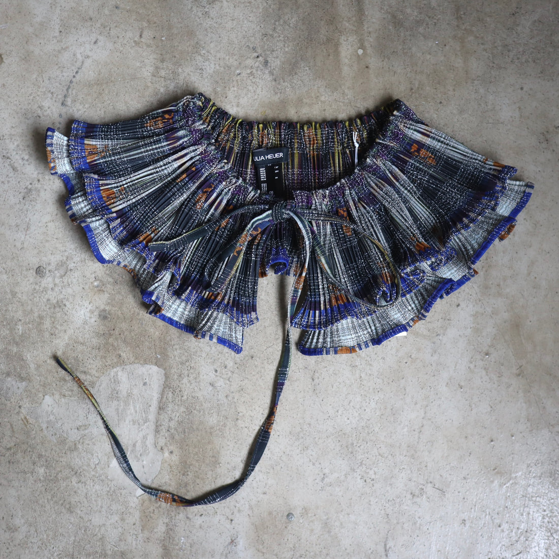JULIA HEUER  WINNIE PLEATED COLLAR IN HELGE