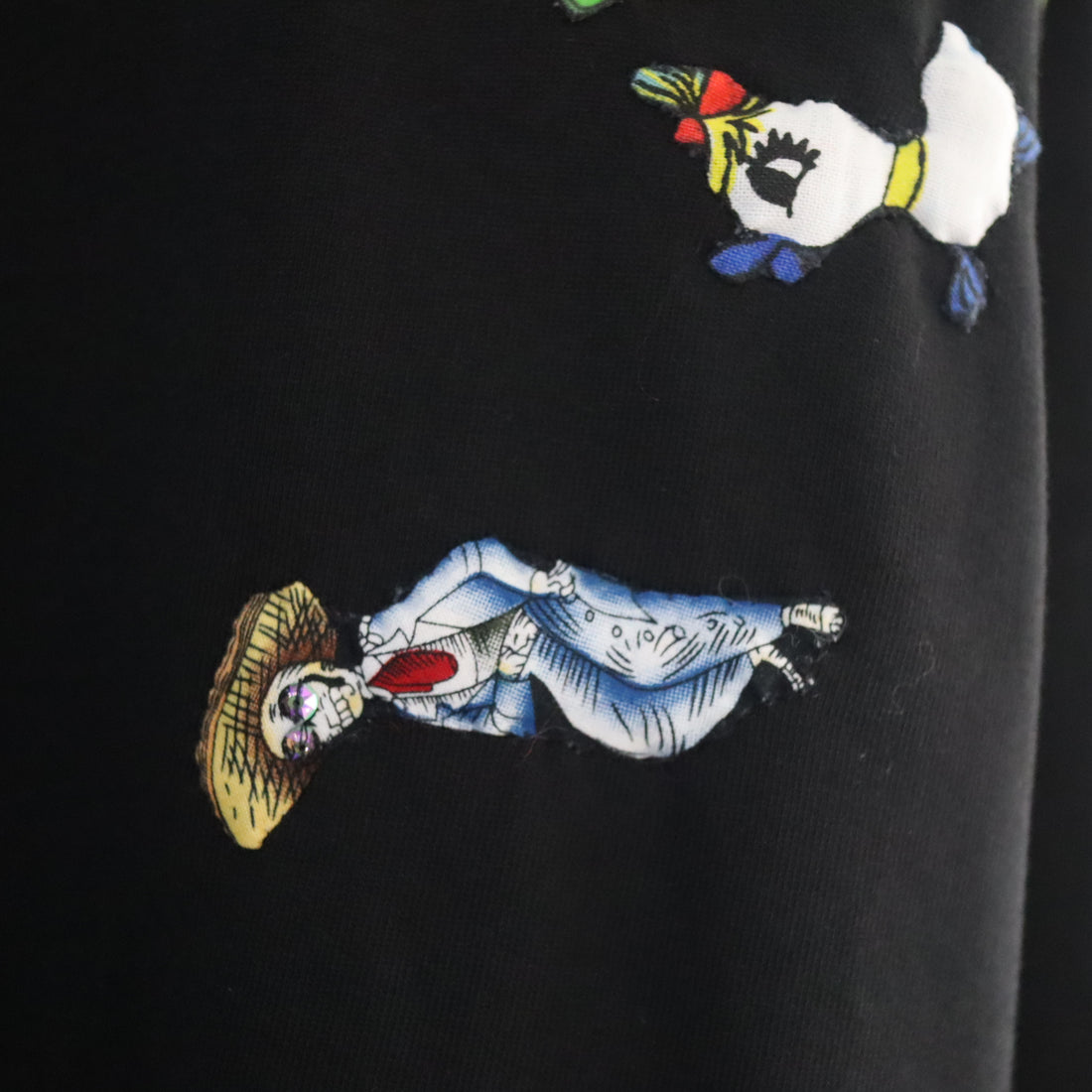 LOU DE BÈTOLY  EMBROIDERED SWEATSHIRT