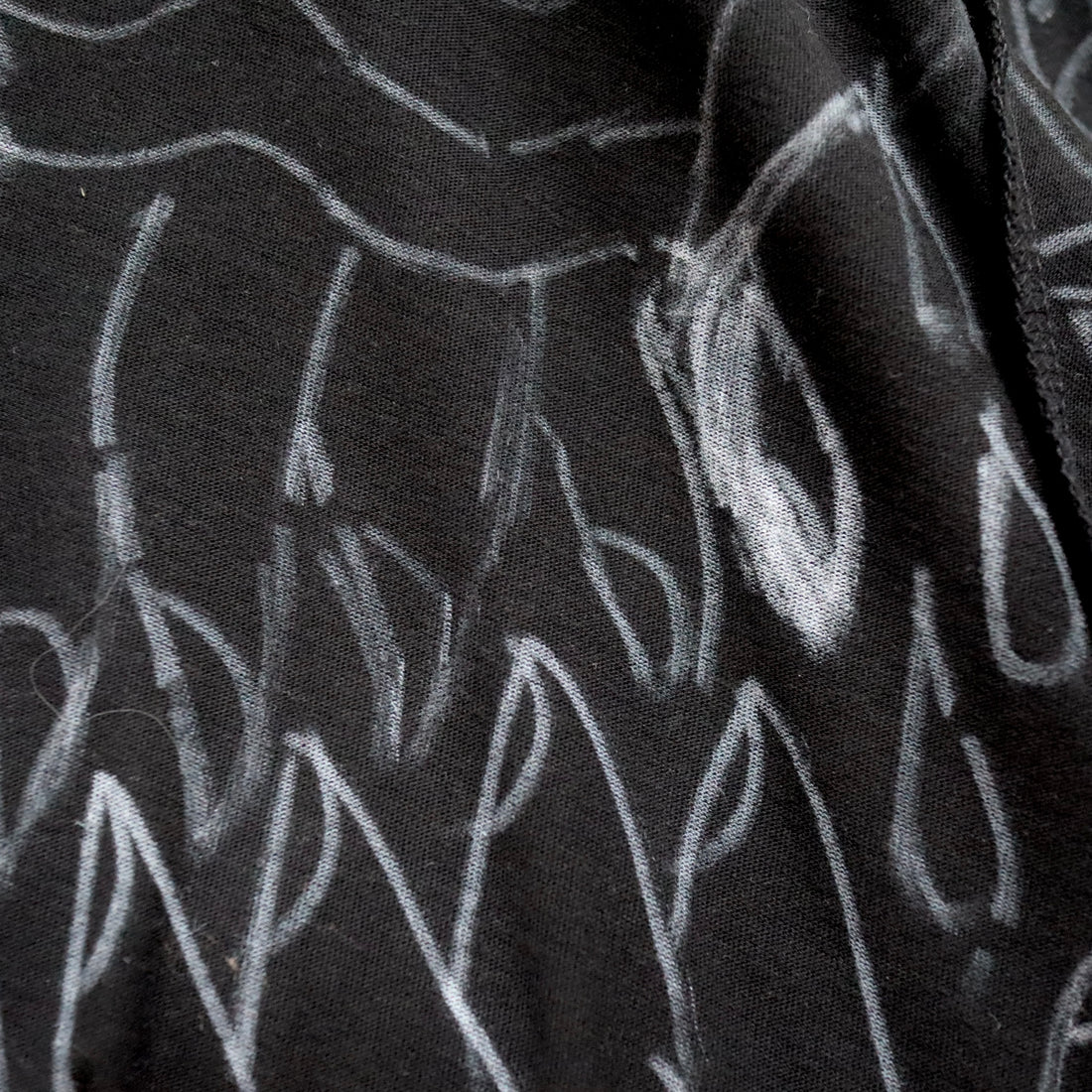 VAVA DUDU  PAINTED T-SHIRTS “S”