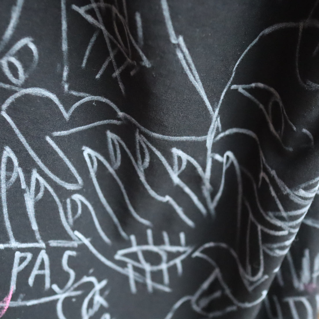 VAVA DUDU  PAINTED T-SHIRTS “S”