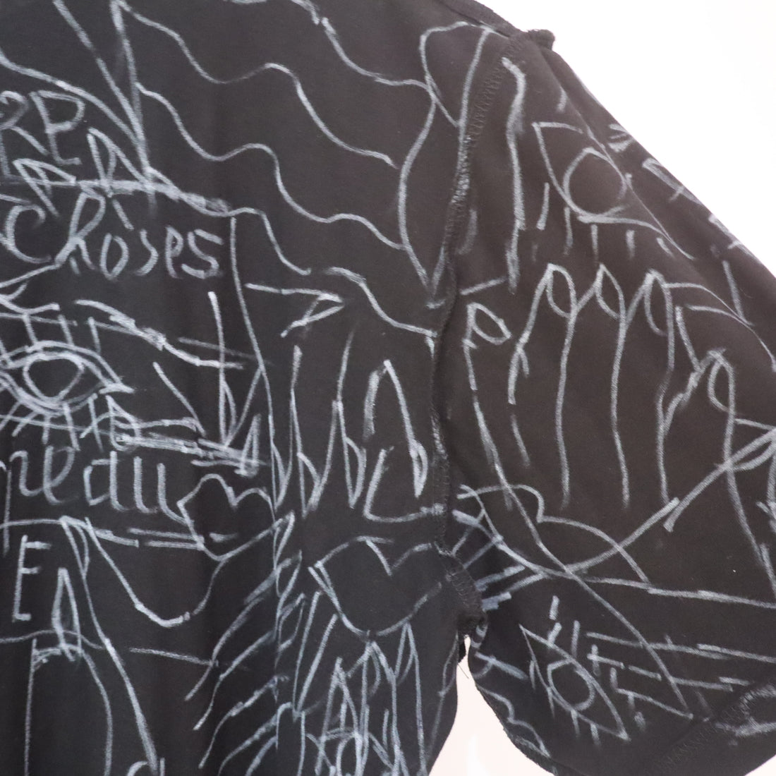 VAVA DUDU  PAINTED T-SHIRTS “T”