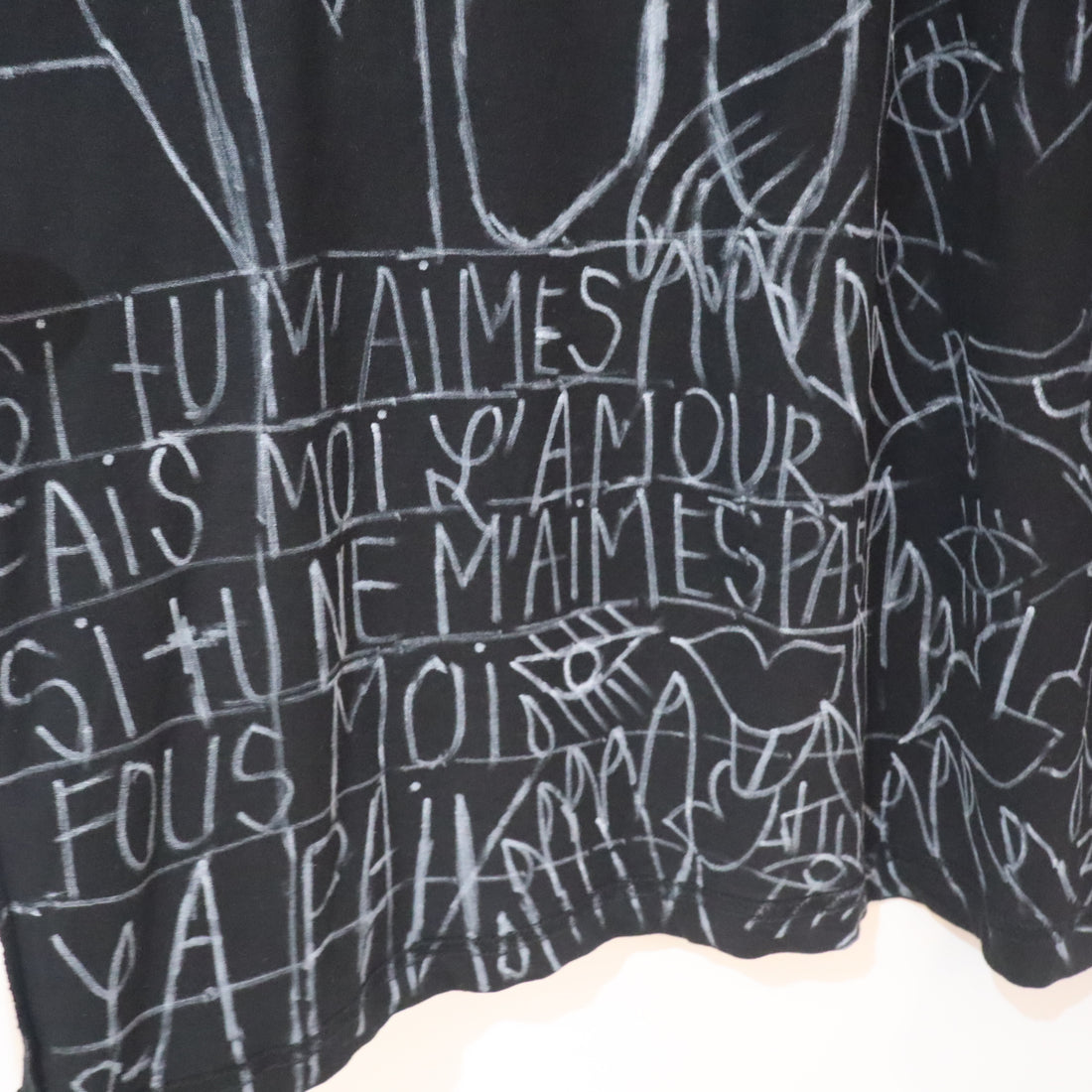 VAVA DUDU  PAINTED T-SHIRTS “T”
