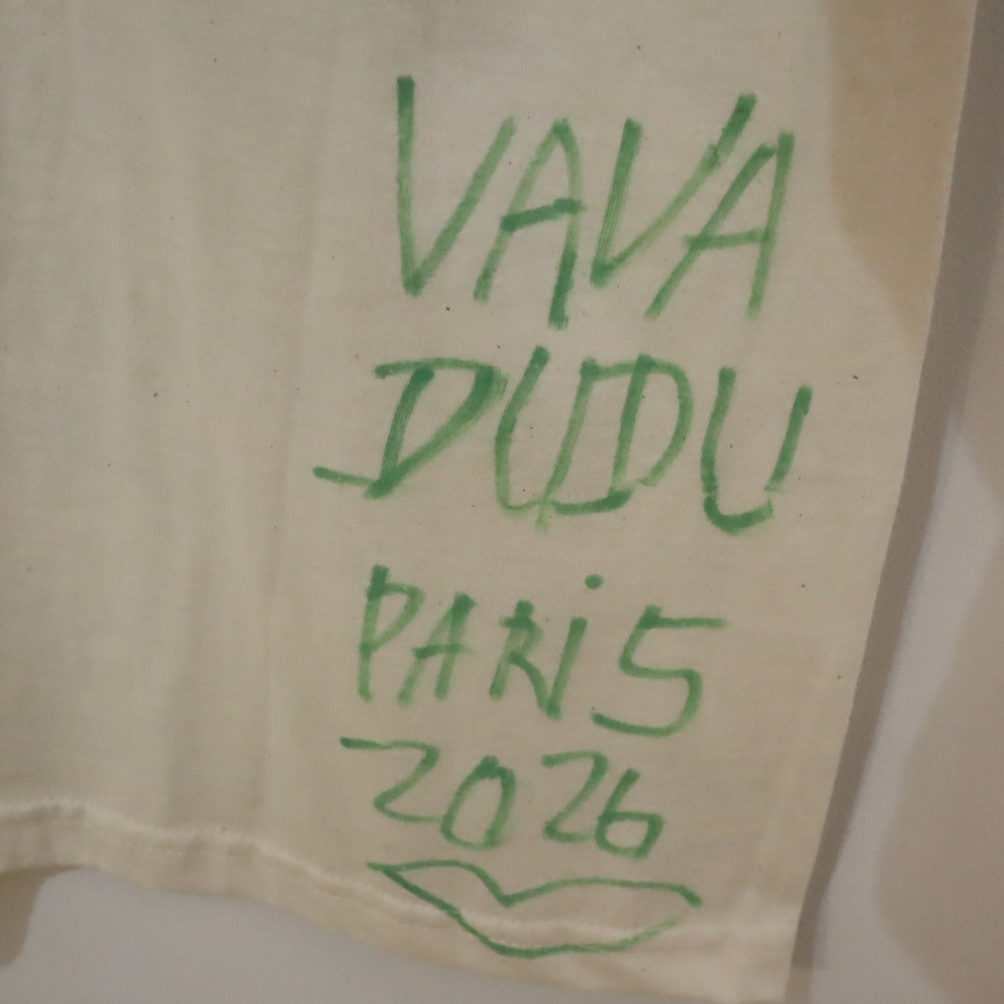 VAVA DUDU  PAINTED T-SHIRTS ”A”