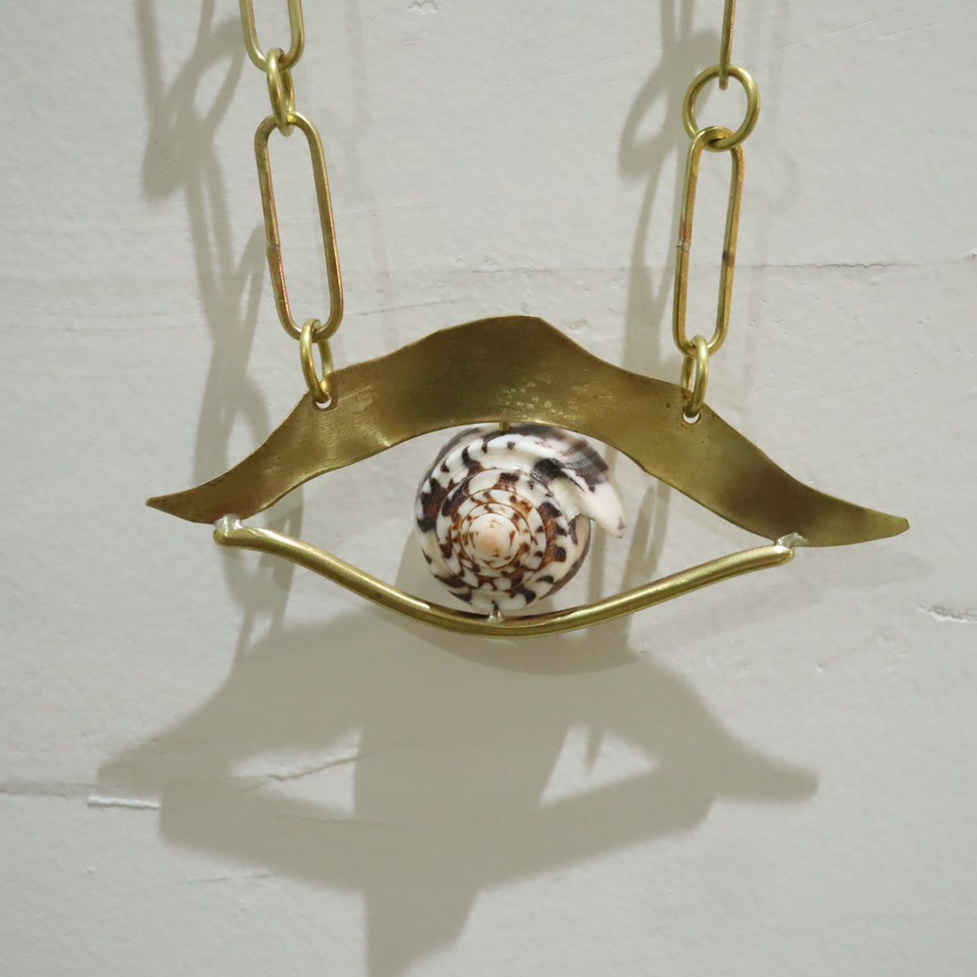 O'Tru no Trus  SCULPTURE NECKLACE “G”