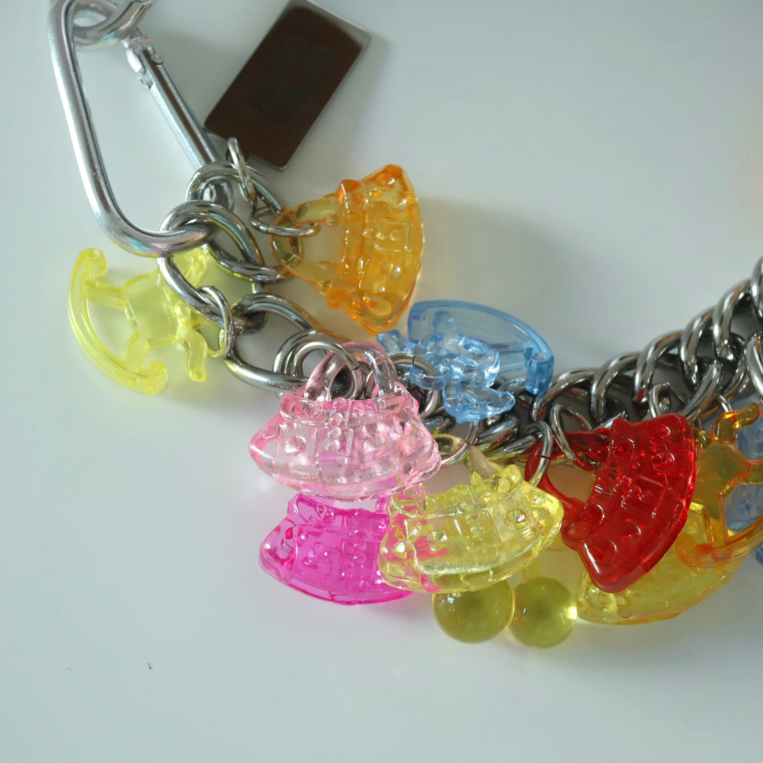 CHOPOVA LOWENA  SHOPAHOLIC CARABINER NECKLACE