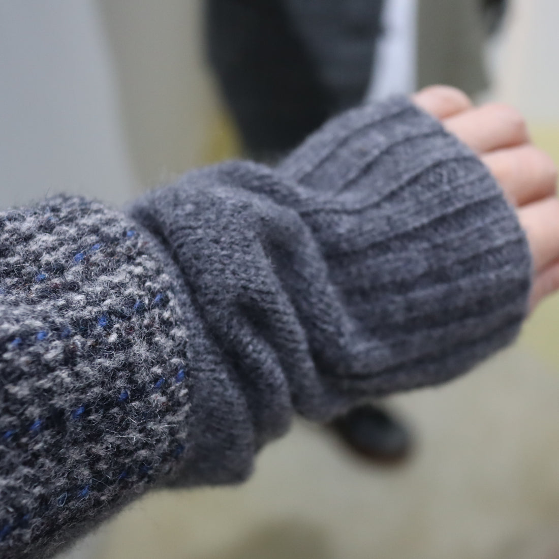 BLESS  SAKKOTOP CARDIGAN
