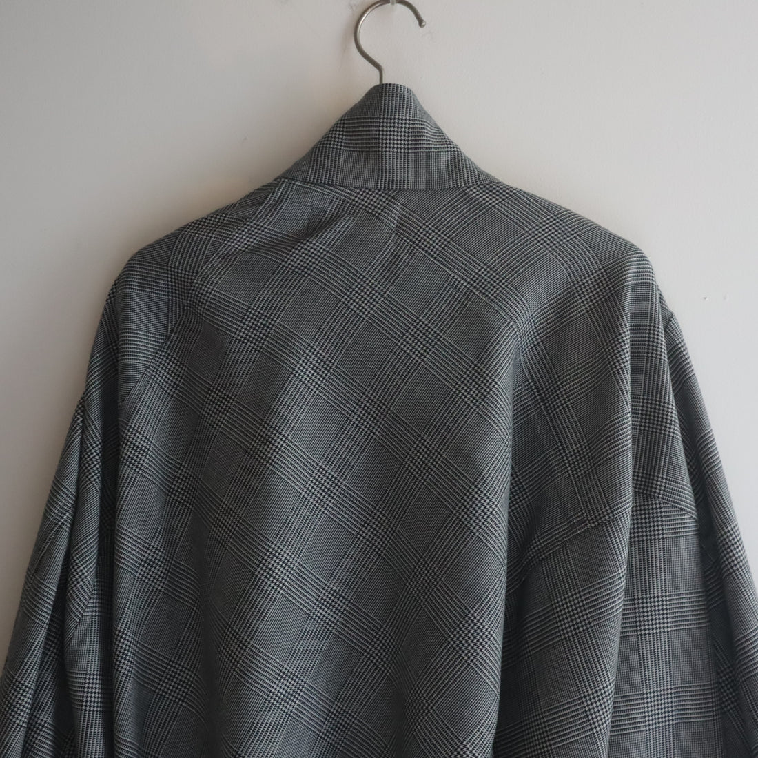 ANREALAGE   BALL STAND COLLAR COAT