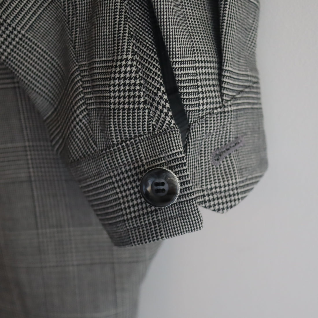 ANREALAGE   BALL STAND COLLAR COAT