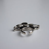 ANDRESGALLARDO  RABBIT JUMPING METAL RING SILVER