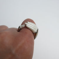 ANDRESGALLARDO  HAND GRAB RING