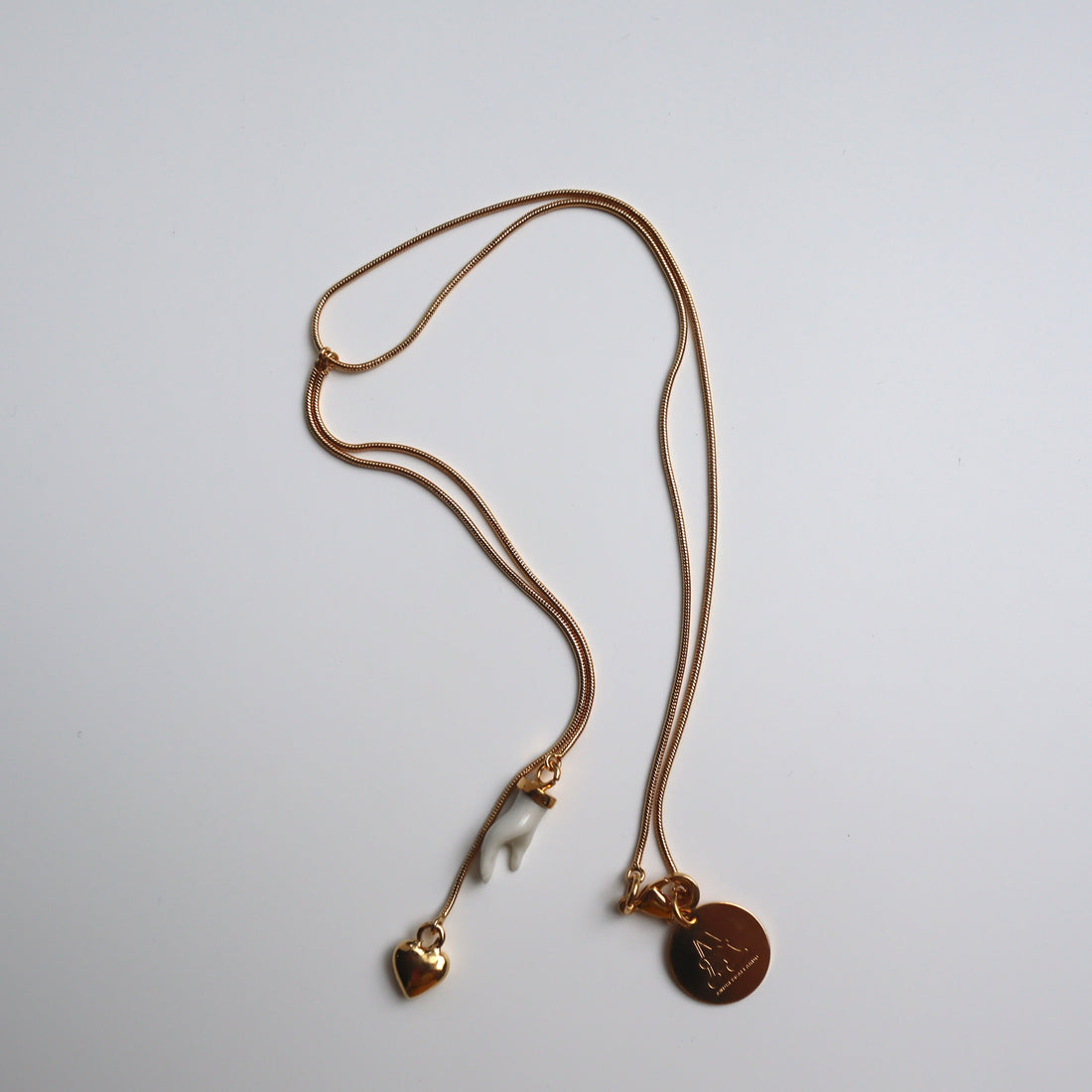 ANDRESGALLARDO  REACHING LOVE CHOKER