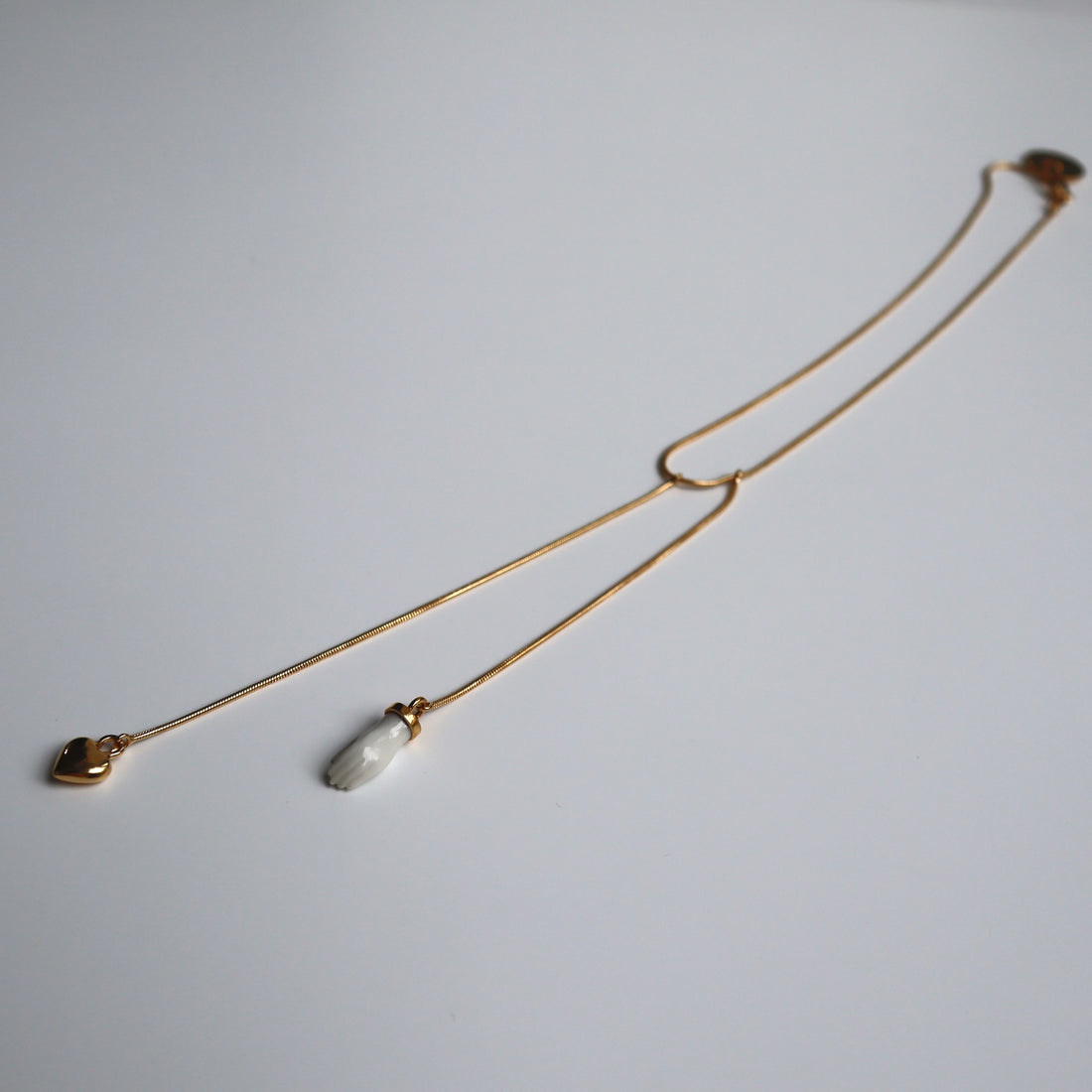 ANDRESGALLARDO  REACHING LOVE CHOKER