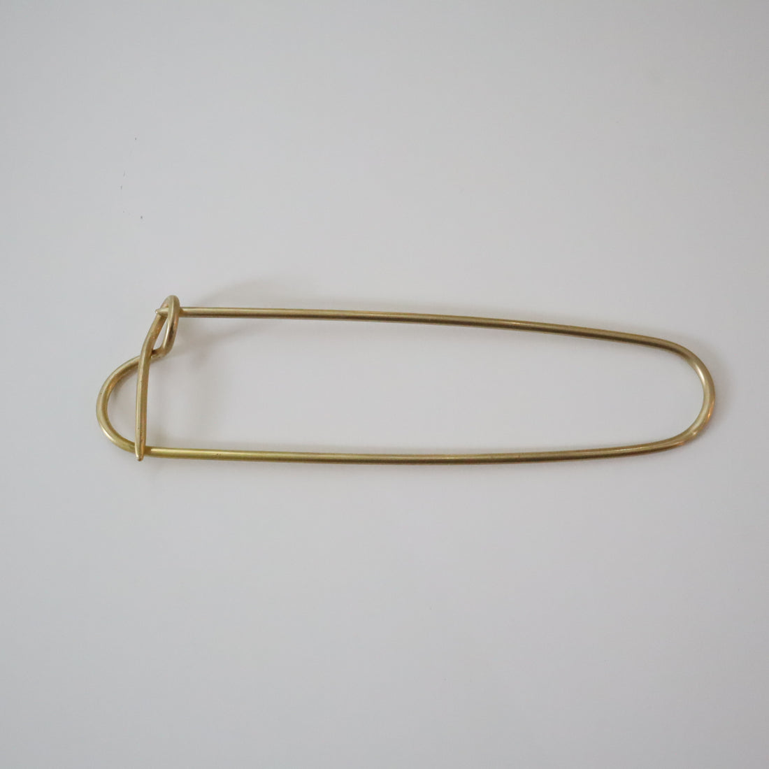 O'Tru no Trus  BIG PIN SCULPTURE『J』